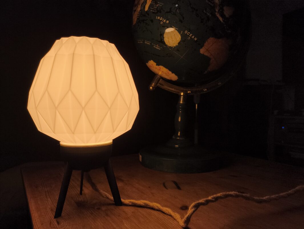 LUUMI: 3D Printed Lamps
