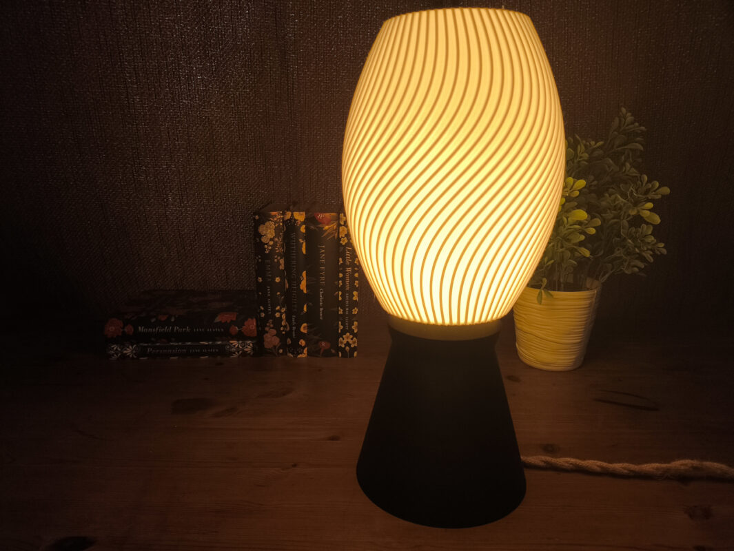 LUUMI: 3D Printed Lamps