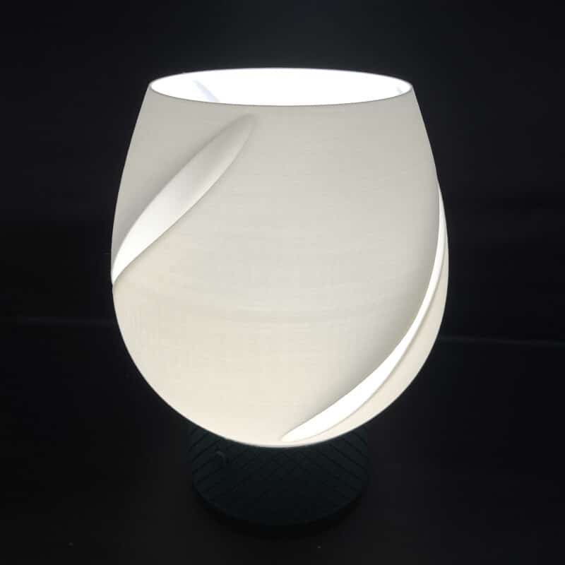 3D printed rechargeable lamp